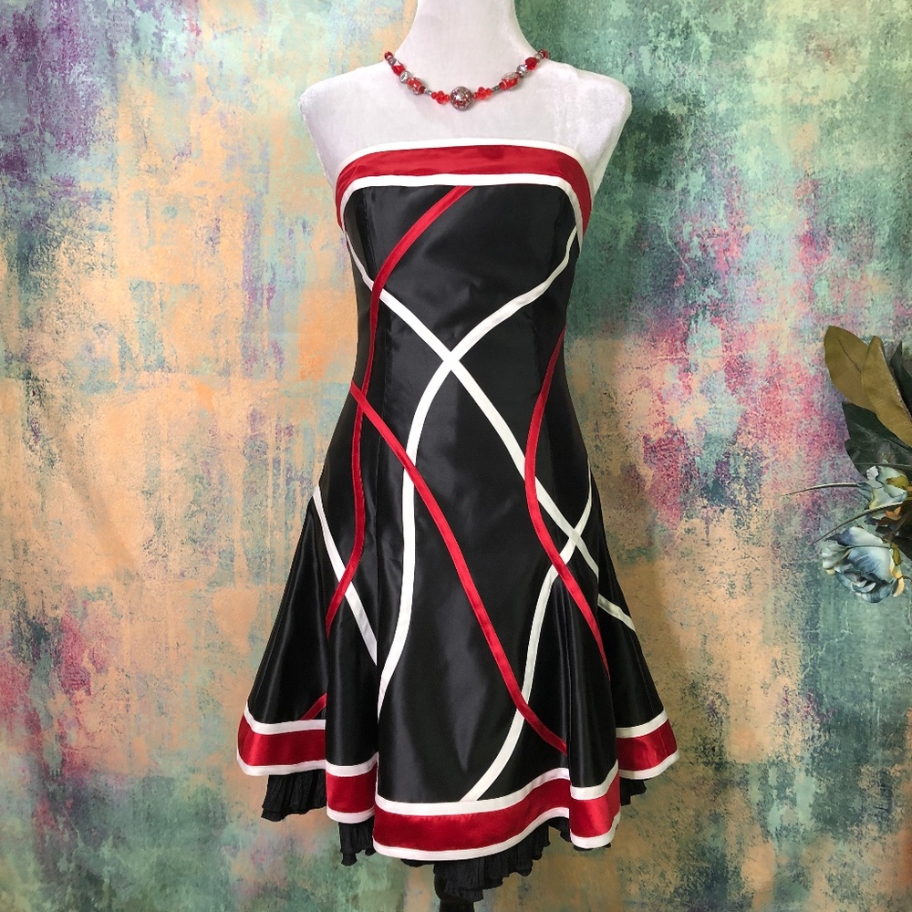 ❣️❣️Jessica McClintock Eye-Catcher Party Dress